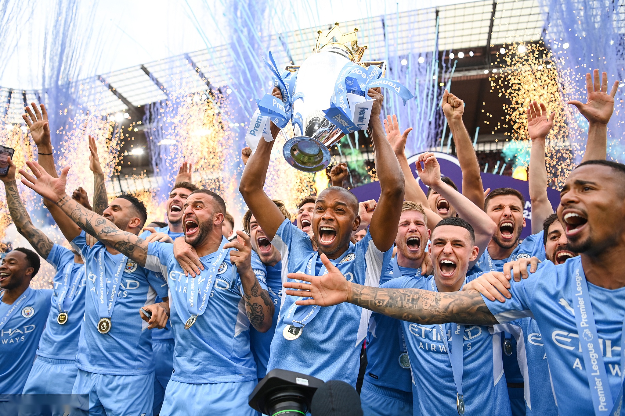 续被关注 续被关注